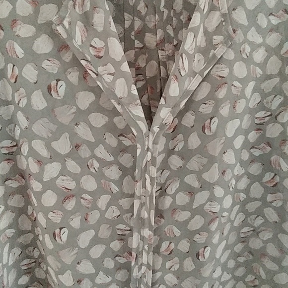 StitchFix Piece!! BOBEAUKeaton Split Neck Blouse - Picture 4 of 4